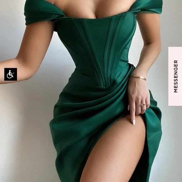 House of cb Loretta dress in size M green bustier - Picture 5 of 7